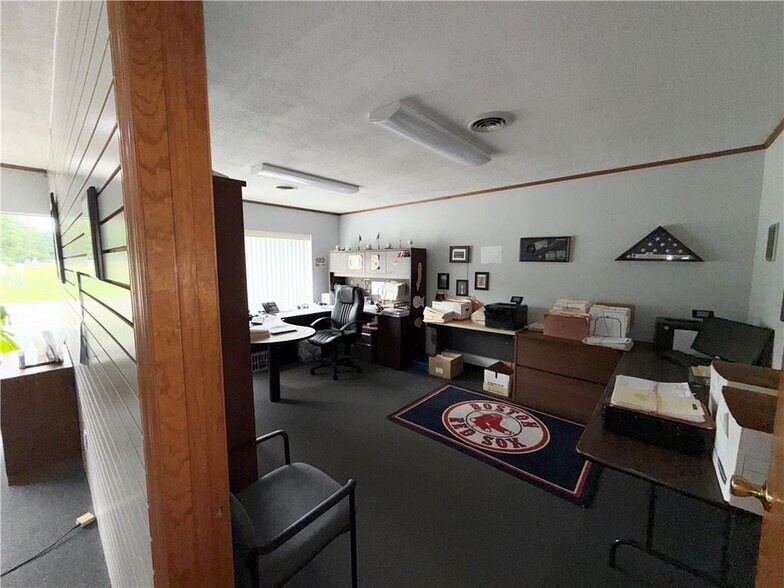 More Photos Of 24 Oneida St, Oneonta Restaurant For Sale