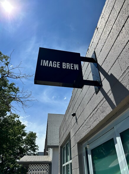 More Photos Of 1100 W 38th Ave, Denver Medical For Lease