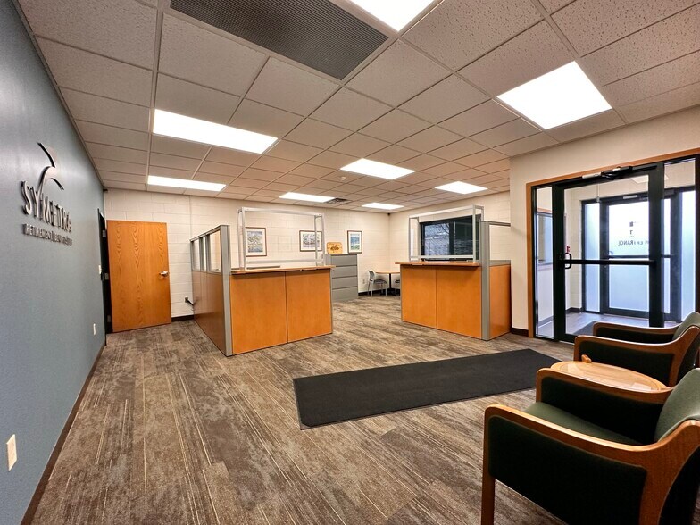 More Photos Of 118 3rd St E, Ashland Office For Sale