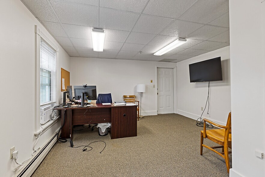 More Photos Of 323 State St, Augusta Office Residential For Sale