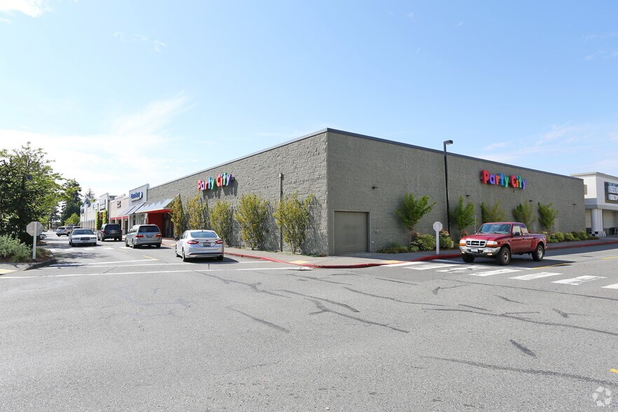 More Photos Of 15600 NE 8th St, Bellevue General Retail For Sale