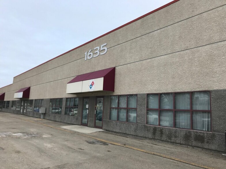 Primary Photo Of 1635 Burrows Ave, Winnipeg Warehouse For Lease