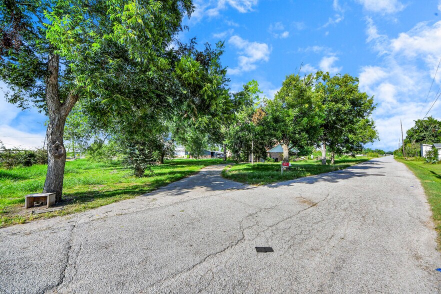 More Photos Of 15511 Jessie Parker Rd, Sugar Land Land For Sale