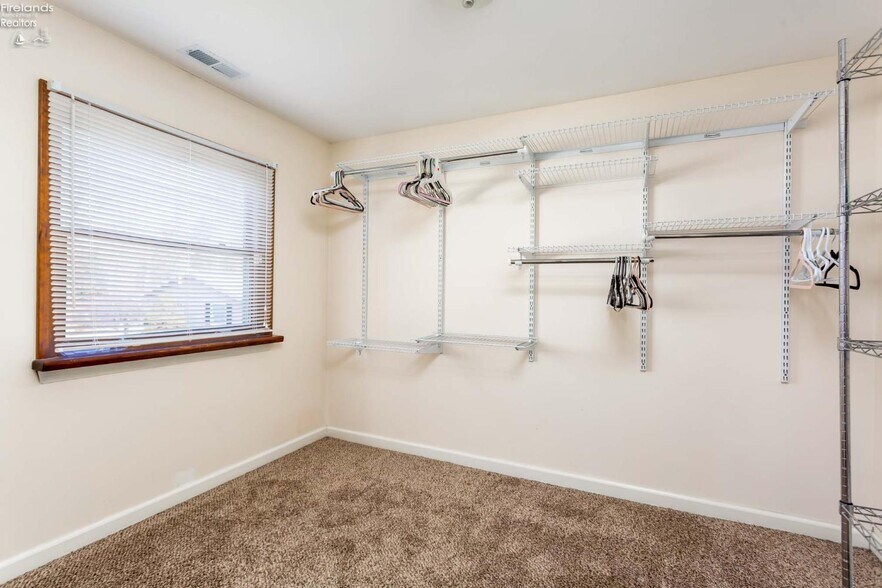 More Photos Of 5414 Homegardner Rd, Castalia Apartments For Sale