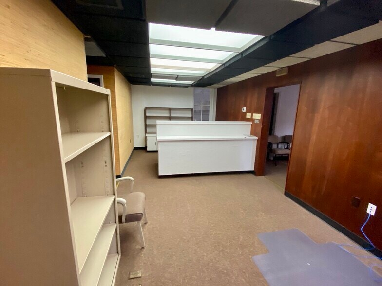 More Photos Of 121 N College St, Martinsburg Medical For Sale