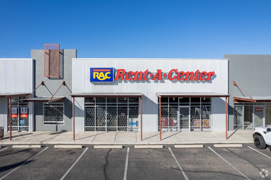 More Photos Of 2930 S 6th Ave, Tucson Freestanding For Lease