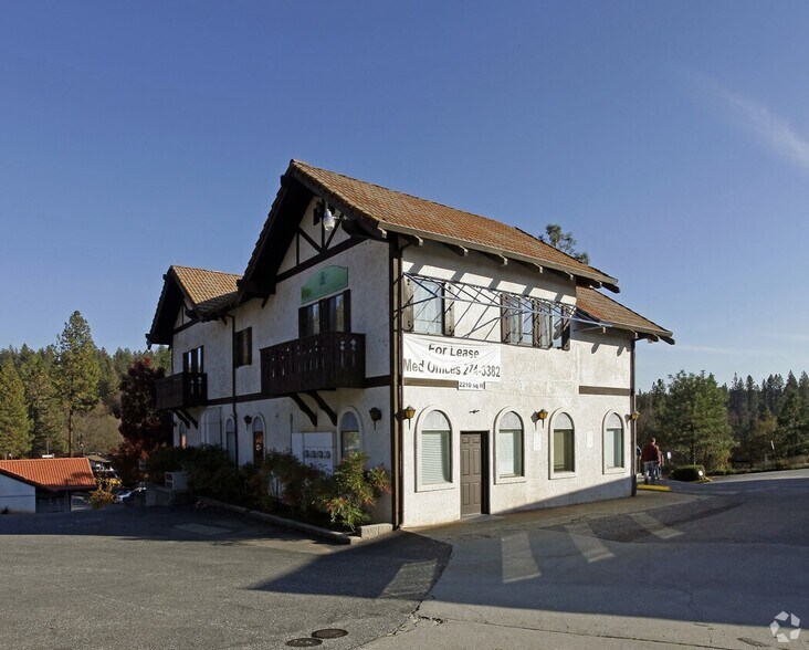 More Photos Of 10052 Alta Sierra Dr, Grass Valley Office For Lease