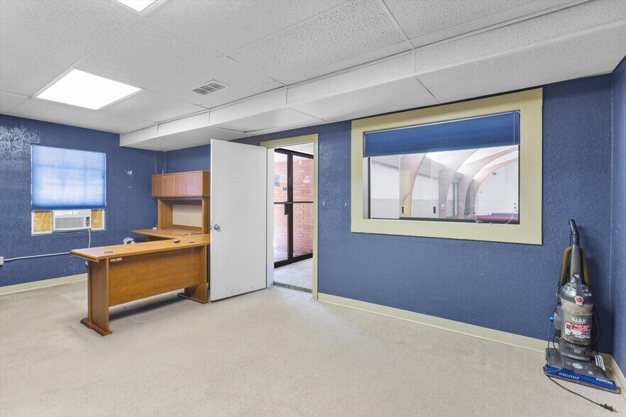 More Photos Of 201 Ragland St, Palestine Religious Facility For Sale