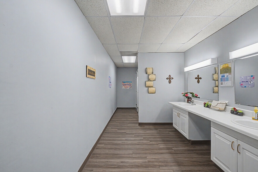 More Photos Of 2111 Skyline Dr, Mesquite Religious Facility For Sale