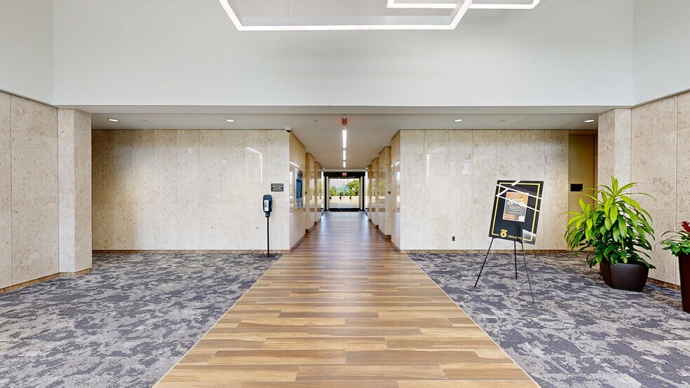 More Photos Of 900 Circle 75 Pky SE, Atlanta Unknown For Lease