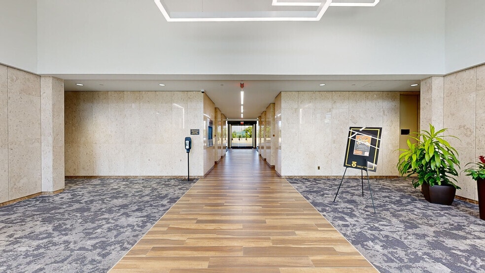 More Photos Of 900 Circle 75 Pky SE, Atlanta Unknown For Lease