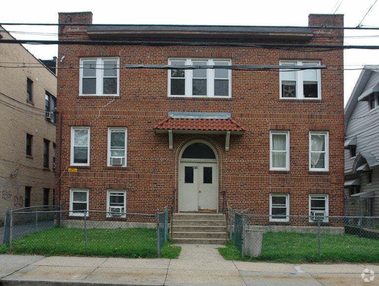 More Photos Of 439 Main St, White Plains Apartments For Sale