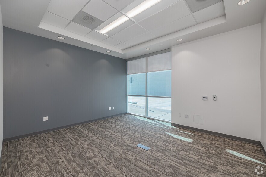 More Photos Of 10840 Norwalk Blvd, Santa Fe Springs Unknown For Lease