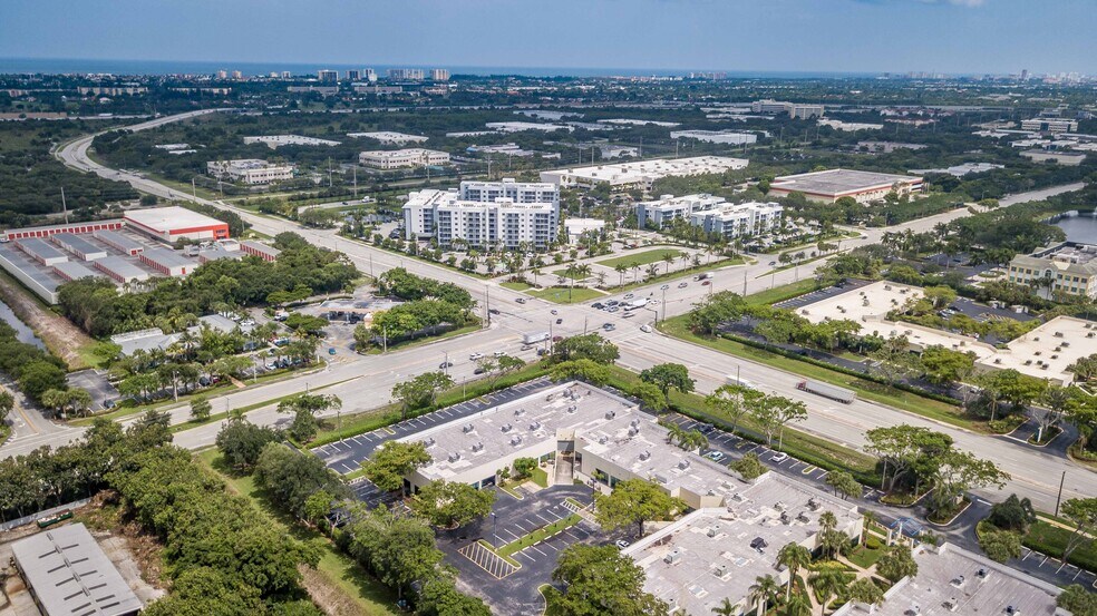 More Photos Of 901-925 Clint Moore Rd, Boca Raton Loft Creative Space For Lease