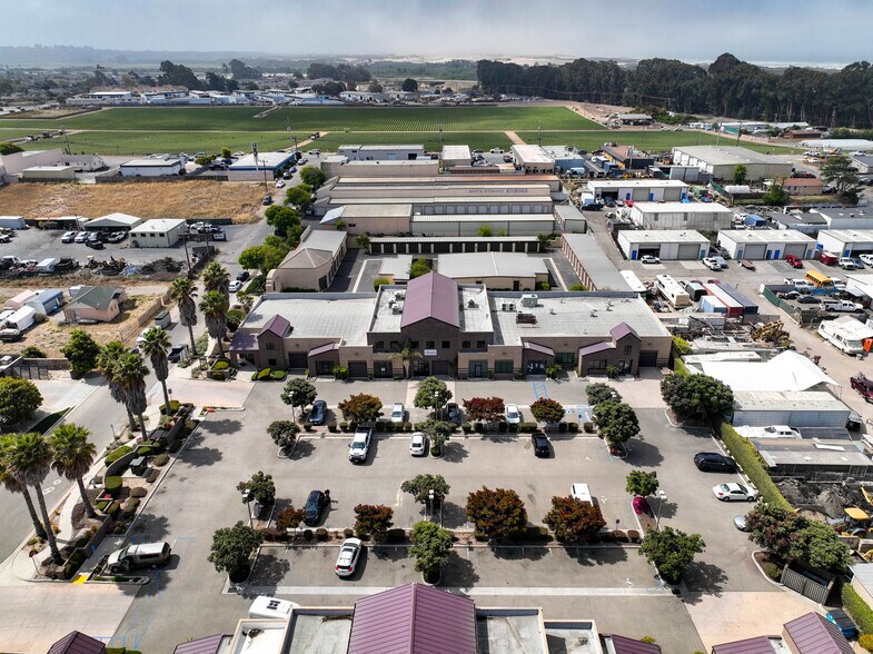 More Photos Of 1030 Huston St, Grover Beach Flex For Lease