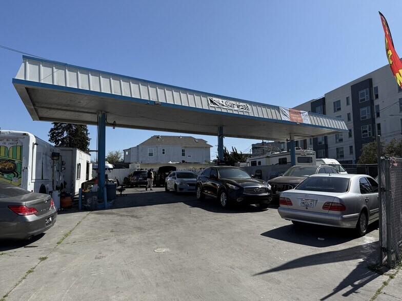 More Photos Of 3314 San Pablo Ave, Oakland Parking Lot For Sale