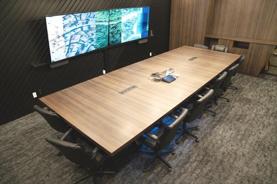 More Photos Of 2818 N Sullivan Rd, Spokane Valley Light Manufacturing For Lease