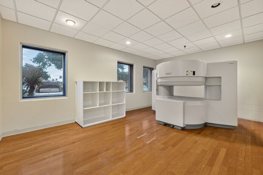 More Photos Of 2601 Cornerstone Blvd, Edinburg Medical For Sale