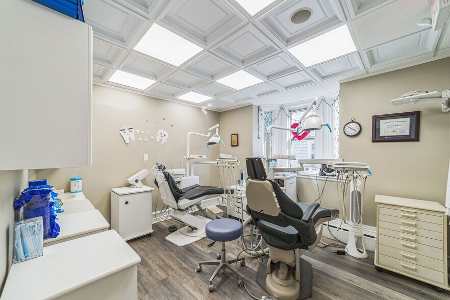 More Photos Of 326 Broad St, Red Bank Medical For Sale
