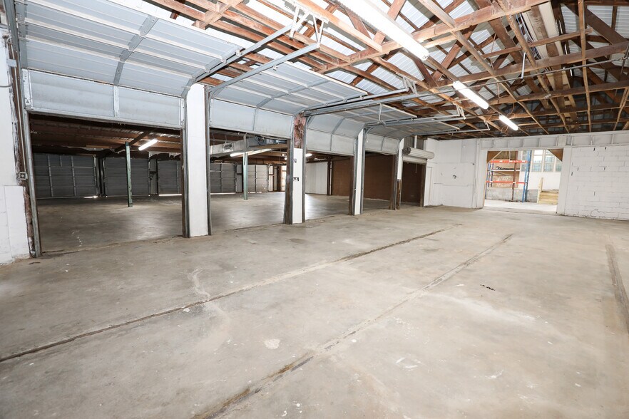 More Photos Of 5 Haynie St, Newnan Warehouse For Lease