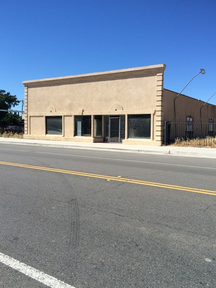 Primary Photo Of 22013 State Highway 33, Crows Landing Restaurant For Sale