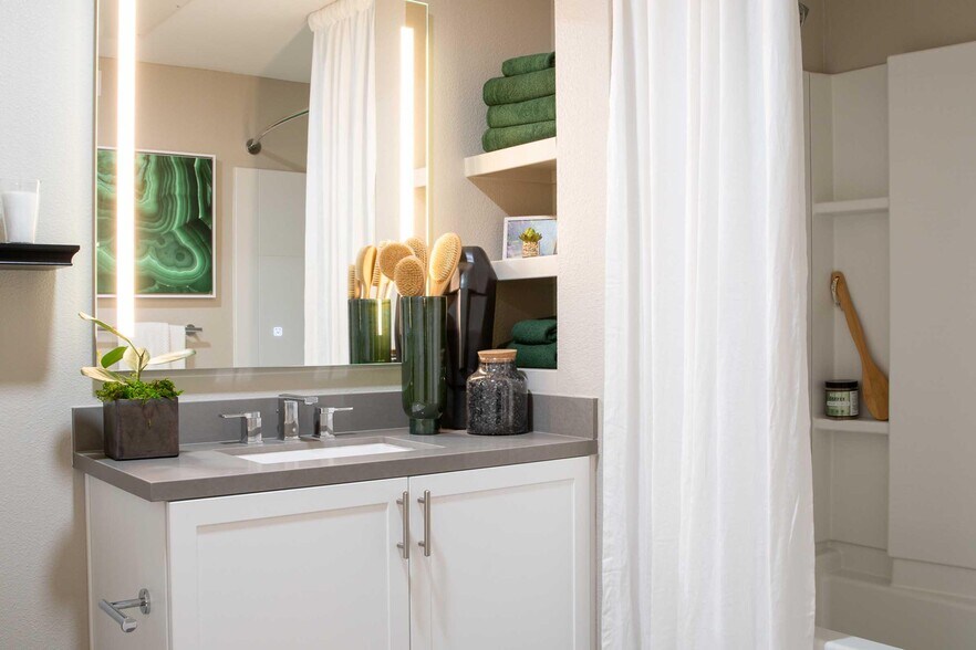 More Photos Of 3675 T St, Sacramento Apartments For Lease