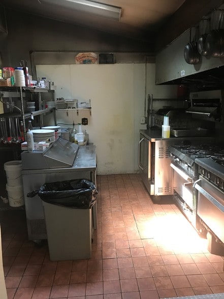 More Photos Of 1208 6th Ave, Huntington Restaurant For Sale
