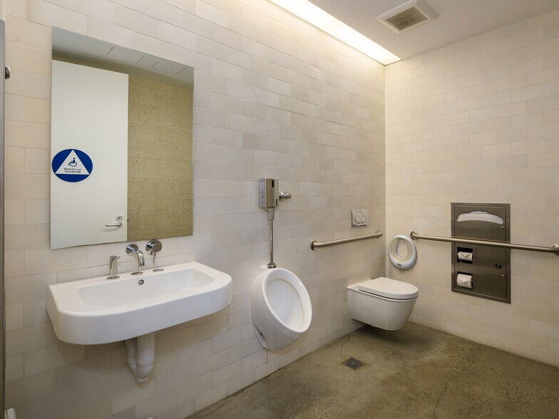 More Photos Of 208 Main St, El Segundo Loft Creative Space For Sale