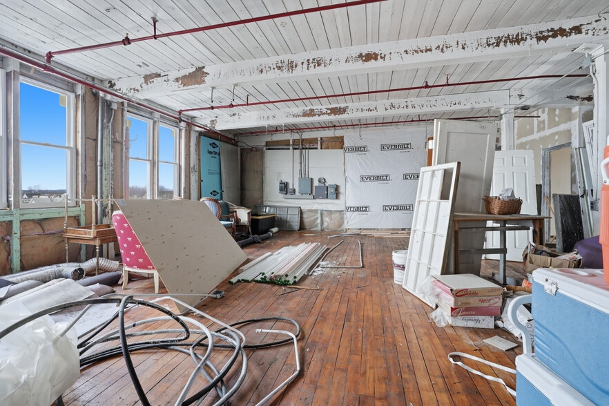 More Photos Of 120 Webster St, Pawtucket Manufacturing For Sale
