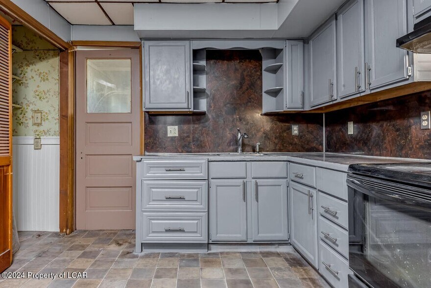 More Photos Of 215 George Ave, Wilkes Barre Storefront Retail Residential For Sale