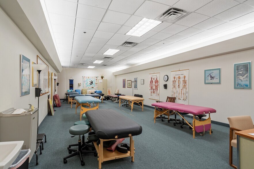 More Photos Of 333 Shrewsbury St, Worcester Warehouse For Lease