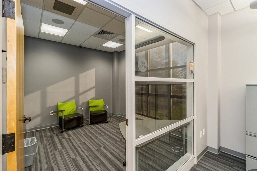 More Photos Of 2834 Northgate Dr, Iowa City Office For Lease