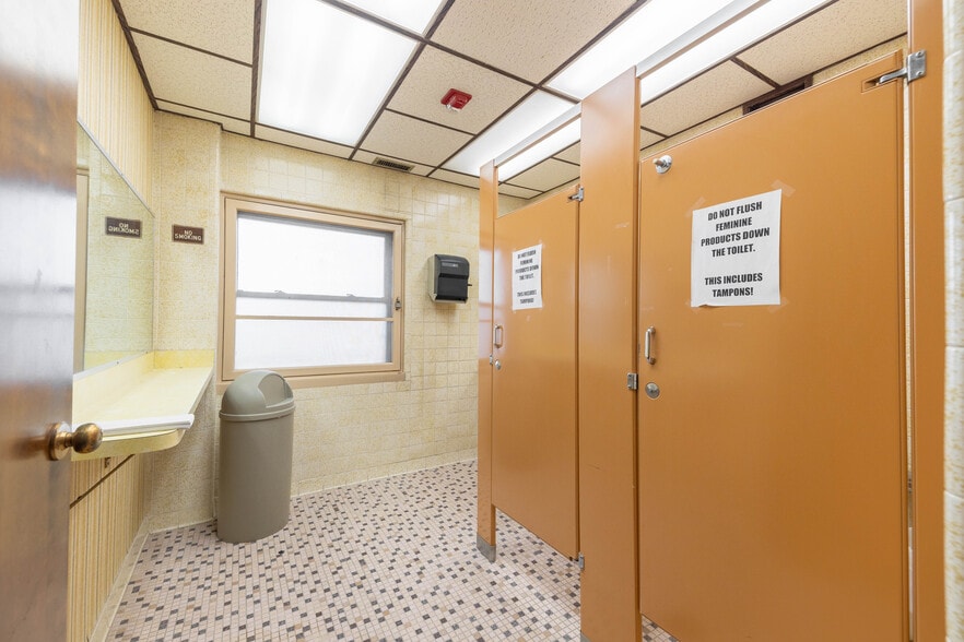More Photos Of 6902 Chicago Rd, Warren Schools For Sale