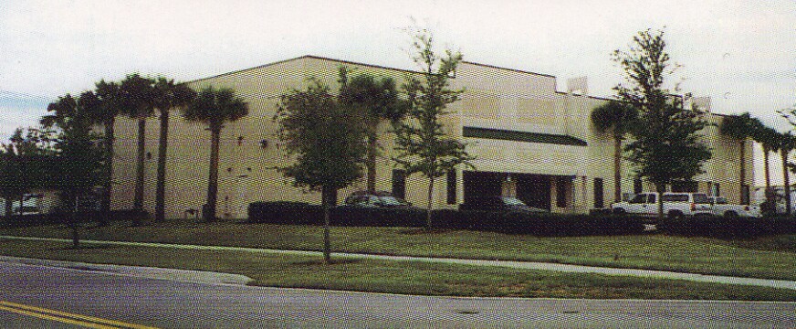 More Photos Of 8440 Tradeport Dr, Orlando Light Distribution For Lease