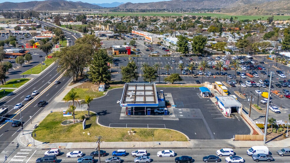 More Photos Of 3308 W Florida Ave, Hemet Service Station For Sale