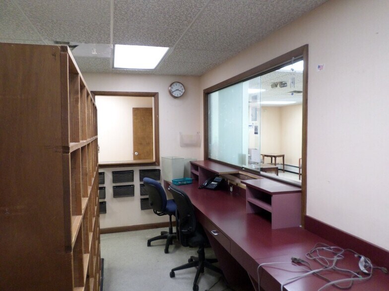 More Photos Of 1240 State Route 307, Lake Winola Office For Sale