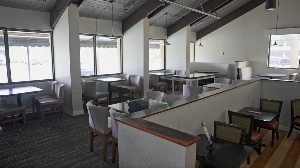 More Photos Of 1901 Palm Beach Lakes Blvd, West Palm Beach Hotel For Lease