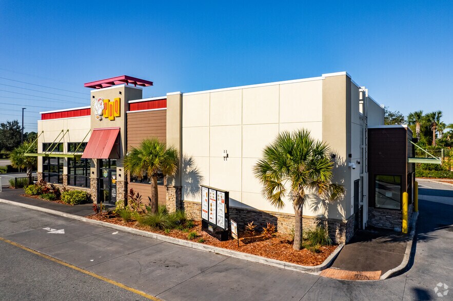 More Photos Of 12187-12299 E Colonial Dr, Orlando Storefront For Lease