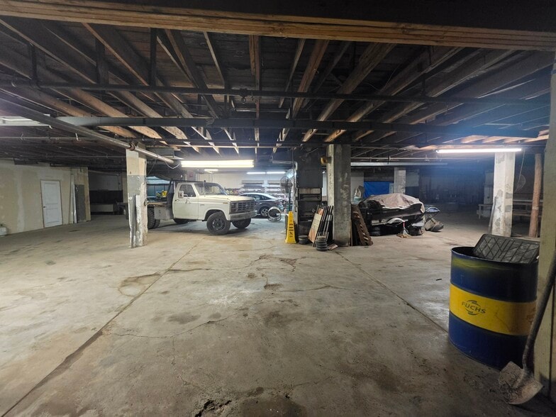 More Photos Of 220 Madison st, Webb City Industrial For Sale