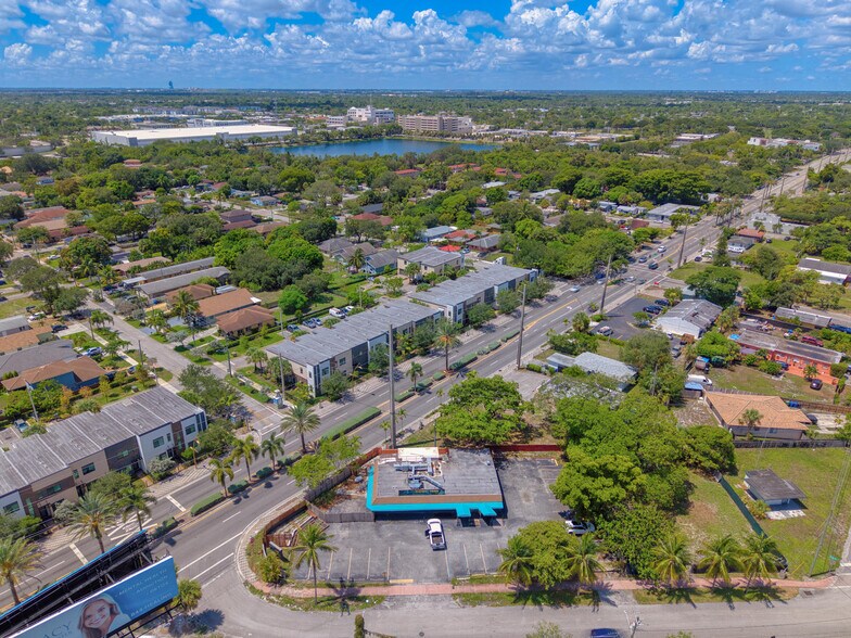 More Photos Of 601 NW 22nd Rd, Fort Lauderdale Restaurant For Sale