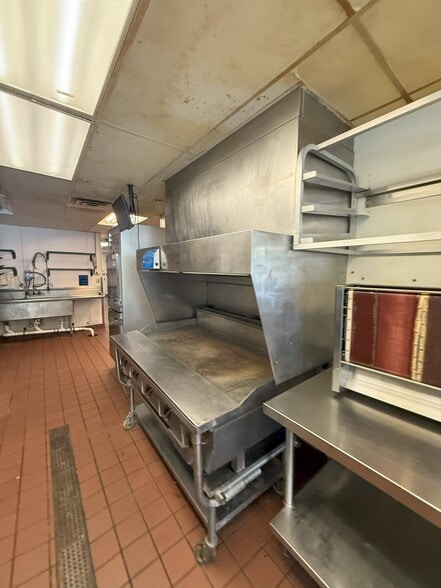 More Photos Of 539 N Main St, Lake City Convenience Store For Sale