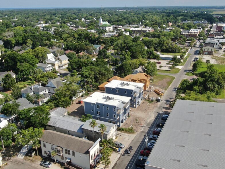 More Photos Of 228 N 2nd St, Fernandina Beach Warehouse For Lease