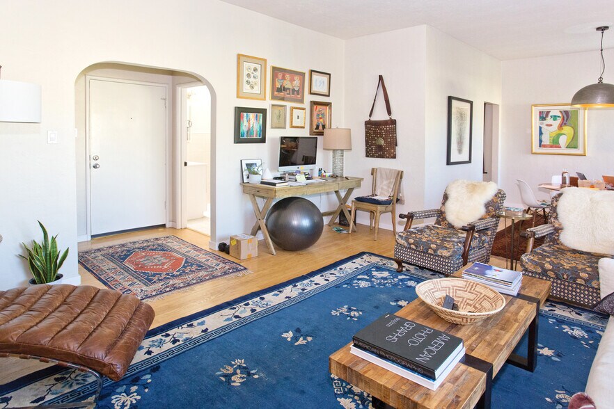 More Photos Of 7-9 Mariposa Ave, San Anselmo Storefront Retail Residential For Lease