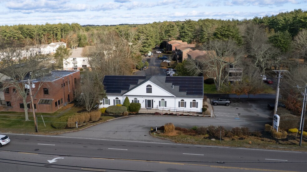 More Photos Of 988 Plain St, Marshfield Loft Creative Space For Lease