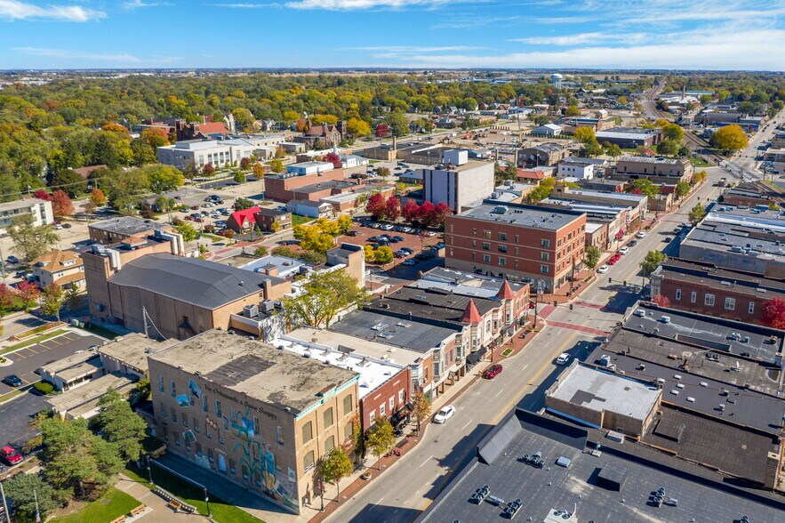 More Photos Of 137 E Lincoln Hwy, Dekalb General Retail For Sale