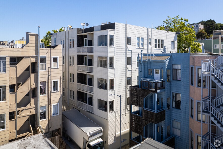More Photos Of 1653-1667 Grant Ave, San Francisco Apartments For Lease