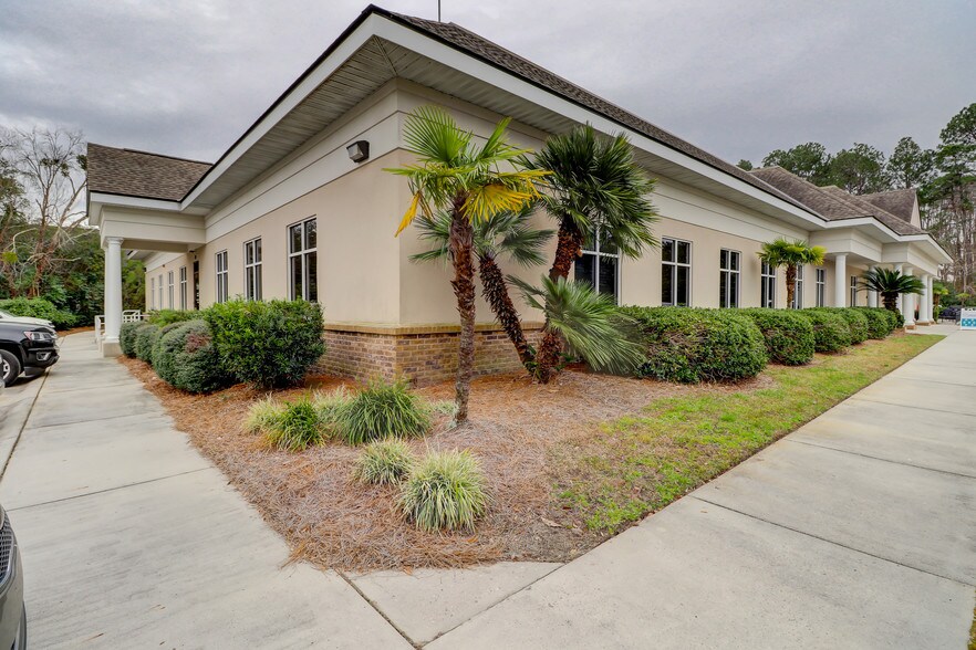 More Photos Of 10 William Pope Dr, Bluffton Medical For Lease