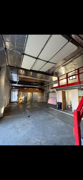 More Photos Of 3125 Park Ave, Saint Louis Warehouse For Lease