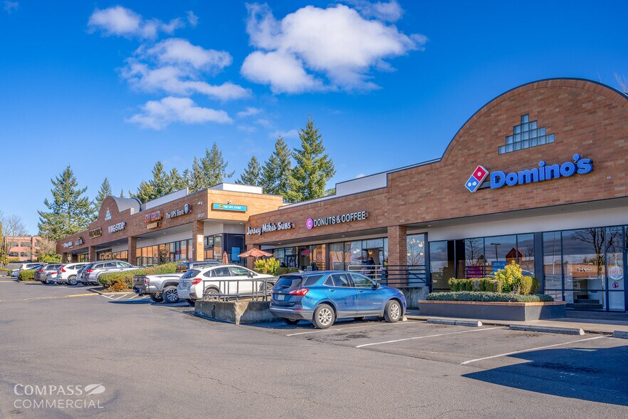 More Photos Of 10001-10117 SE Sunnyside Rd, Clackamas Unknown For Lease