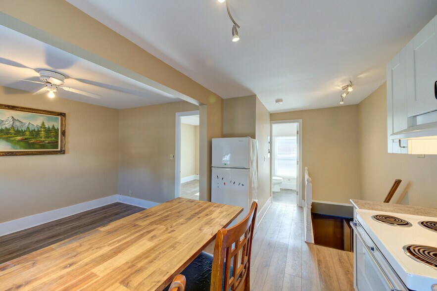 More Photos Of 60-62 Colborne St W, Brantford Storefront Retail Residential For Sale